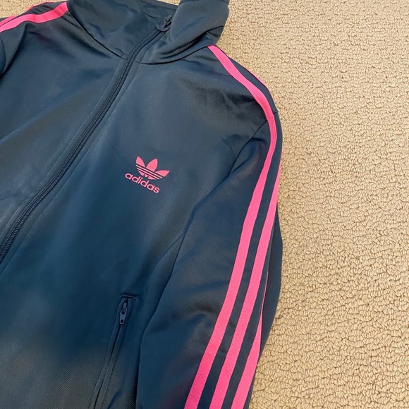 DARK GREY/ PINK STRIPE ADIDAS ZIP UP- Medium - Picture 3 of 7